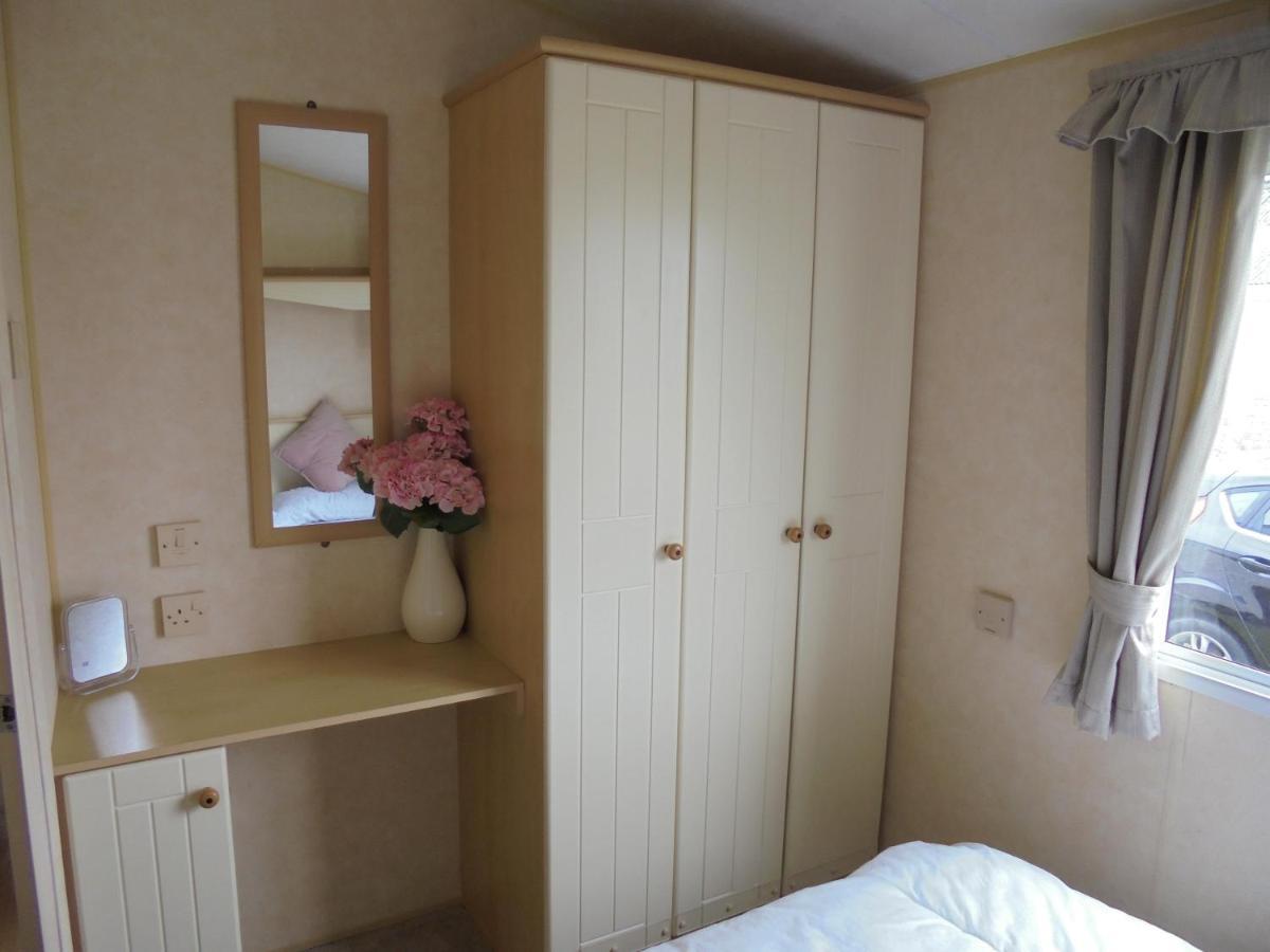 Coral Beach : The Richmond:- 6 Berth, Blow Heated インゴールドメルズ エクステリア 写真