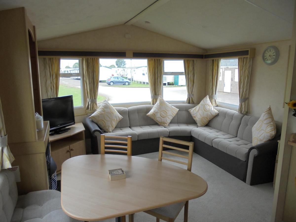 Coral Beach : The Richmond:- 6 Berth, Blow Heated インゴールドメルズ エクステリア 写真