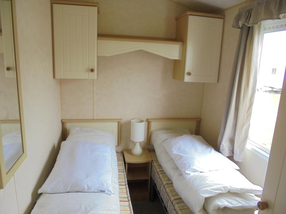 Coral Beach : The Richmond:- 6 Berth, Blow Heated インゴールドメルズ エクステリア 写真