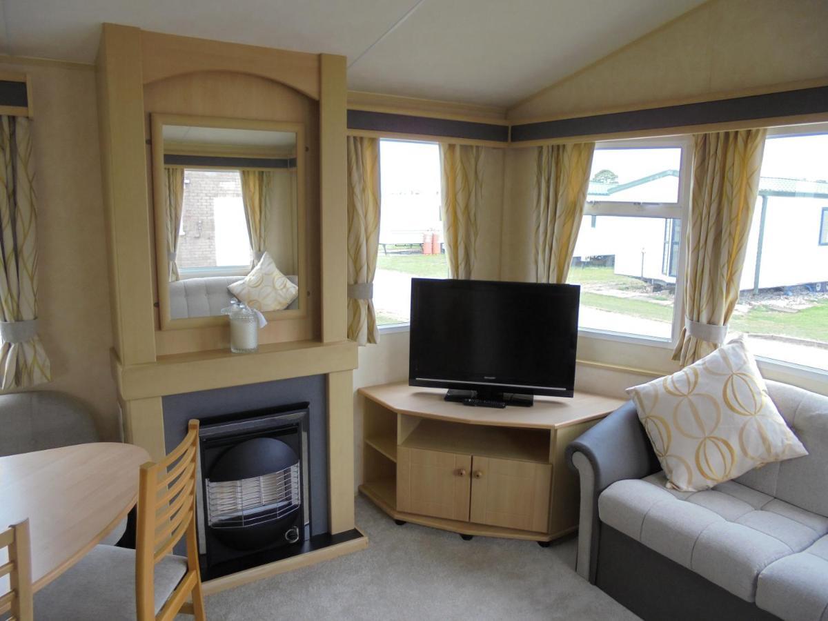 Coral Beach : The Richmond:- 6 Berth, Blow Heated インゴールドメルズ エクステリア 写真